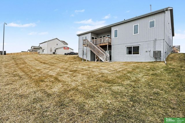 6420 N 168th Avenue, Omaha, NE 68116