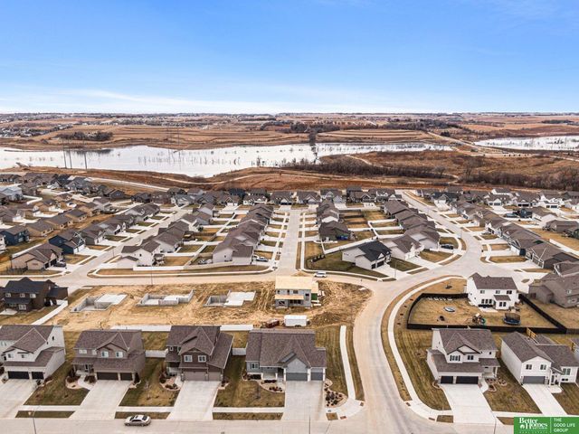 6420 N 168th Avenue, Omaha, NE 68116