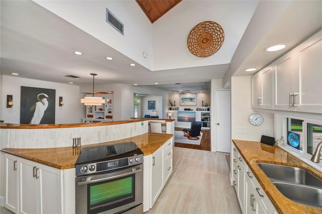 1238 PARADISE WAY, Venice, FL 34285