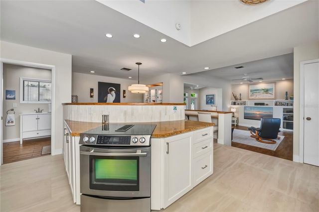 1238 PARADISE WAY, Venice, FL 34285