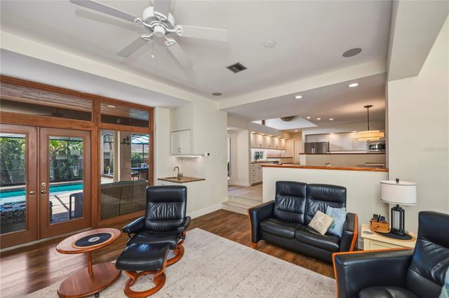 1238 PARADISE WAY, Venice, FL 34285