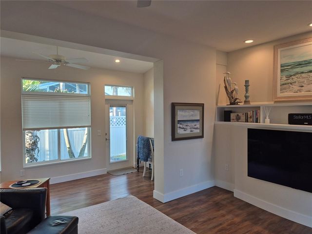 1238 PARADISE WAY, Venice, FL 34285