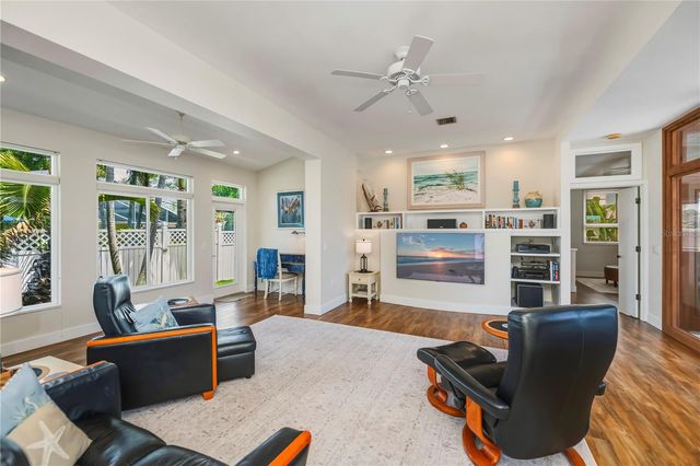 1238 PARADISE WAY, Venice, FL 34285