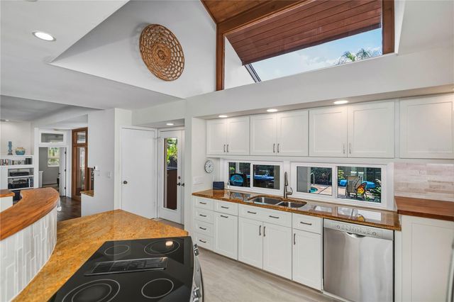 1238 PARADISE WAY, Venice, FL 34285