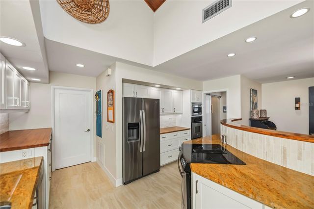 1238 PARADISE WAY, Venice, FL 34285