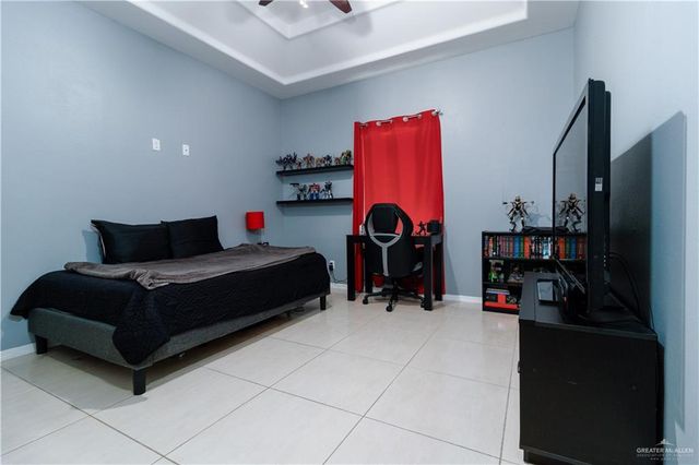 1515 N Armagoza Drive, Edinburg, TX 78541