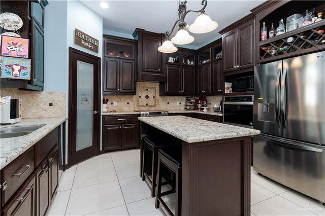 1515 N Armagoza Drive, Edinburg, TX 78541