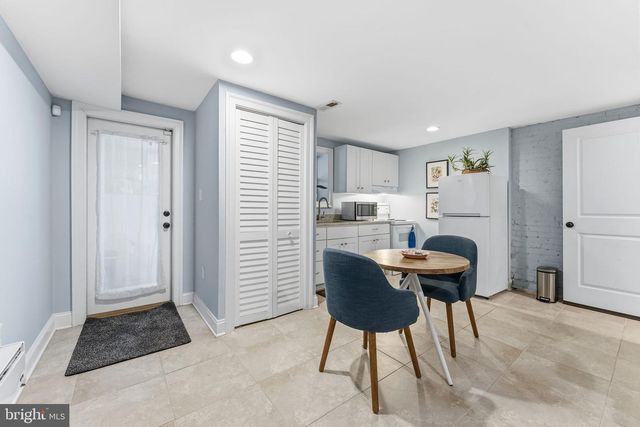 424 SHEPHERD ST NW, Washington, DC 20011