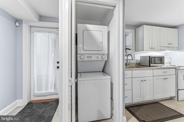 424 SHEPHERD ST NW, Washington, DC 20011