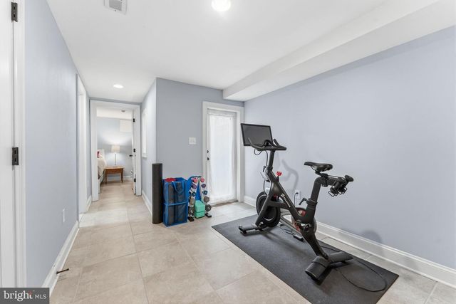 424 SHEPHERD ST NW, Washington, DC 20011