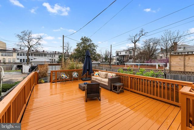 424 SHEPHERD ST NW, Washington, DC 20011