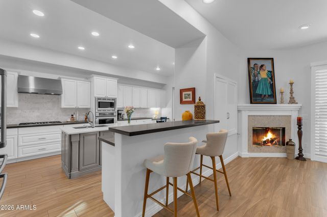 15240 N Clubgate Drive -- 129, Scottsdale, AZ 85254