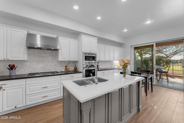 15240 N Clubgate Drive -- 129, Scottsdale, AZ 85254