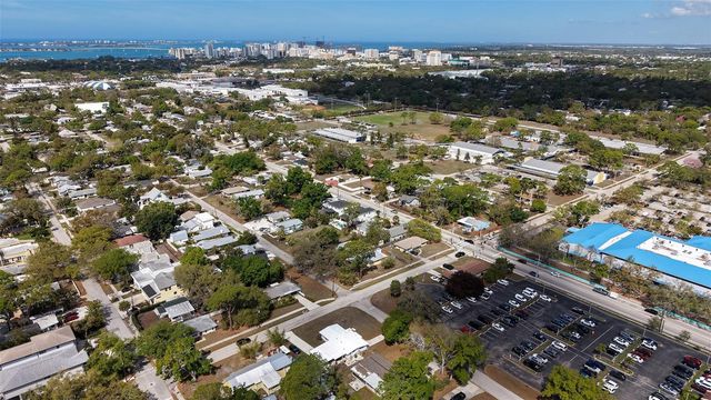 2600 LOMA LINDA STREET, Sarasota, FL 34239