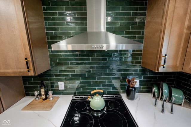 506 Swan Drive, Fortville, IN 46040