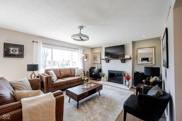 506 Swan Drive, Fortville, IN 46040