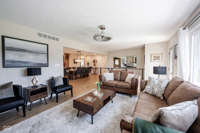 506 Swan Drive, Fortville, IN 46040