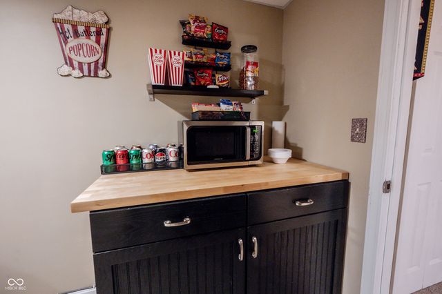 506 Swan Drive, Fortville, IN 46040