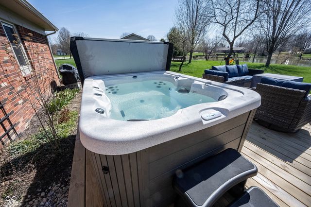 506 Swan Drive, Fortville, IN 46040