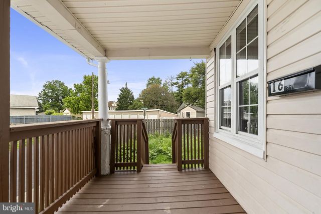 16 RICHARDSON AVE, Linwood, PA 19061