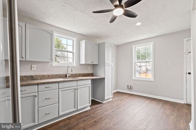 16 RICHARDSON AVE, Linwood, PA 19061