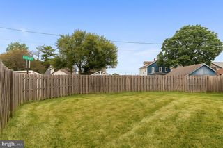 16 RICHARDSON AVE, Linwood, PA 19061