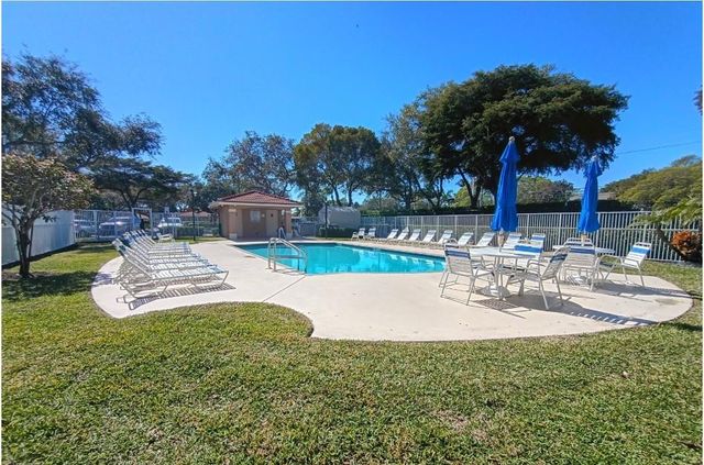 9780 Kamena Circle, Boynton Beach, FL 33436
