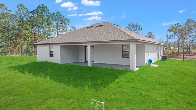 1121 CROCUS ST E, Lehigh Acres, FL 33974