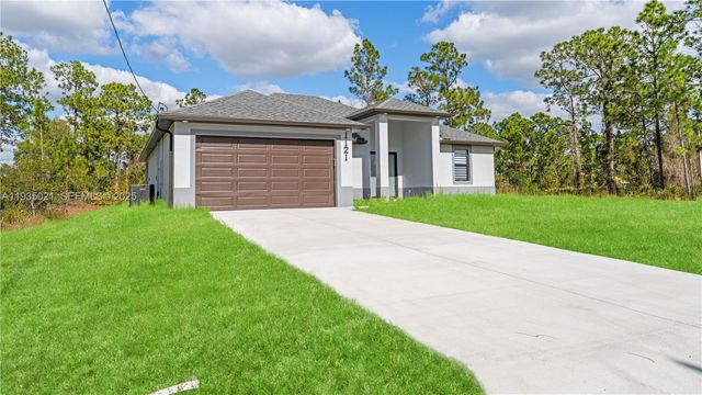 1121 CROCUS ST E, Lehigh Acres, FL 33974