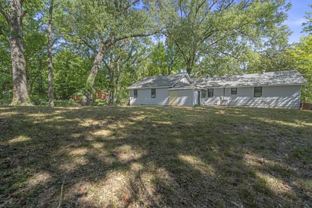 2067 COLLIER DR, Memphis, TN 38127