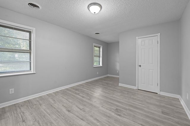 2067 COLLIER DR, Memphis, TN 38127