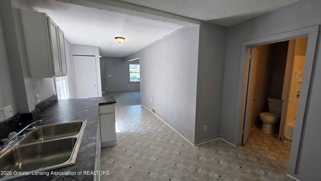 1019 Hickory Street, Lansing, MI 48912