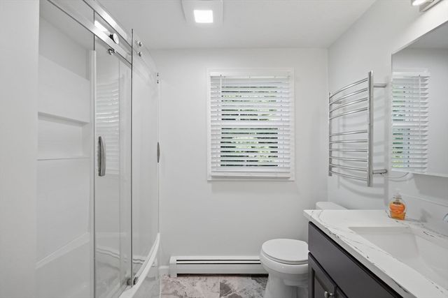 38 Green Meadow Ln, West Springfield, MA 01089