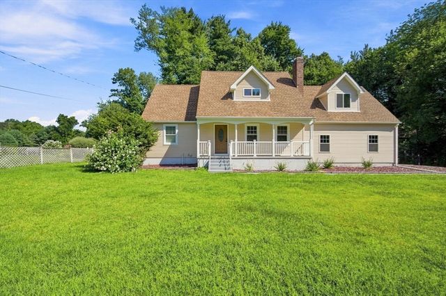 38 Green Meadow Ln, West Springfield, MA 01089