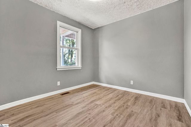 19 Stevenson Lane, Greenville, SC 29611