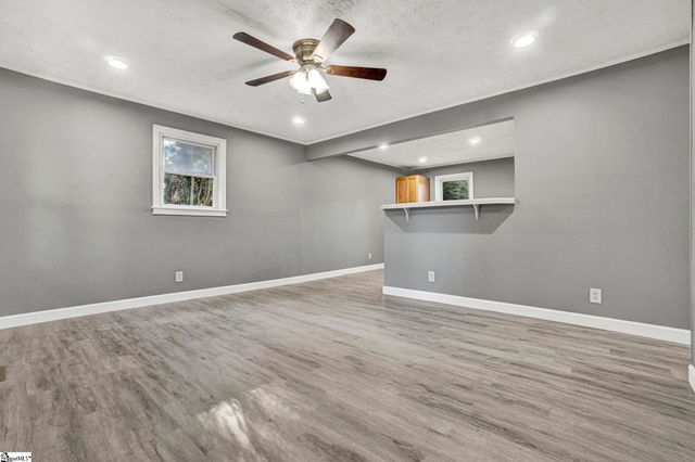 19 Stevenson Lane, Greenville, SC 29611
