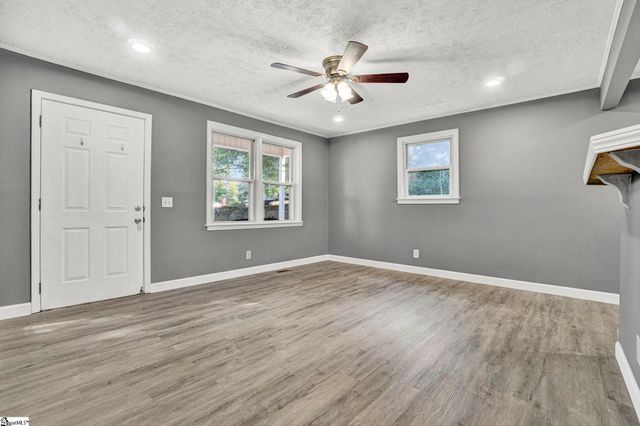 19 Stevenson Lane, Greenville, SC 29611