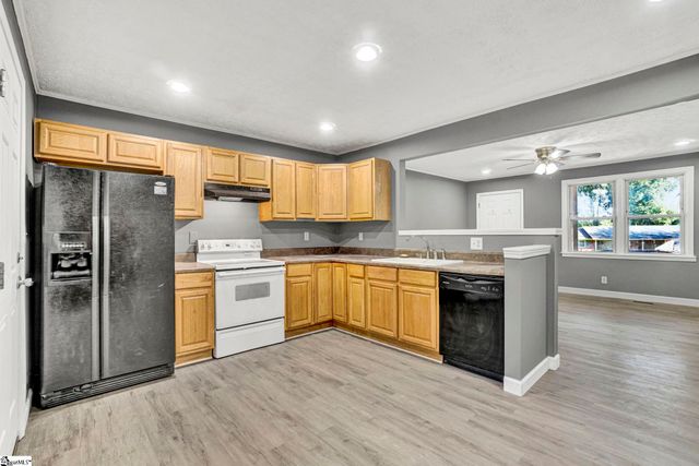 19 Stevenson Lane, Greenville, SC 29611