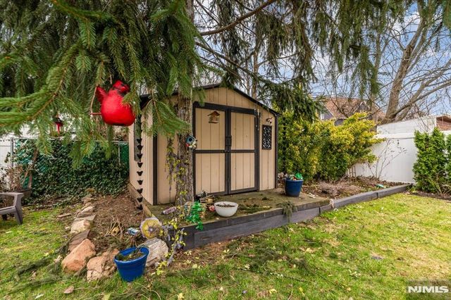 659 River Road, Teaneck, NJ 07666