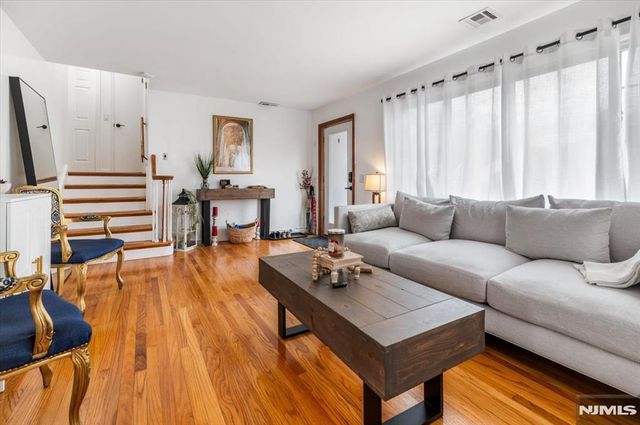 659 River Road, Teaneck, NJ 07666