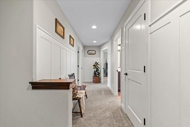 2900 Loretta LANE, West Bend, WI 53090