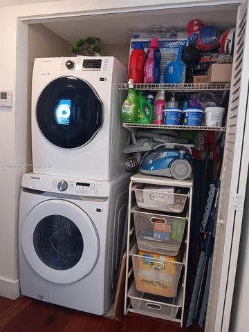 665 NW 85th Pl 10-202, Miami, FL 33126