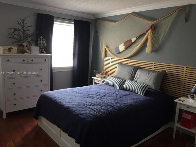 665 NW 85th Pl 10-202, Miami, FL 33126