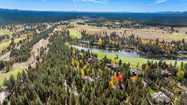 56740 Nest Pine Drive, Bend, OR 97707