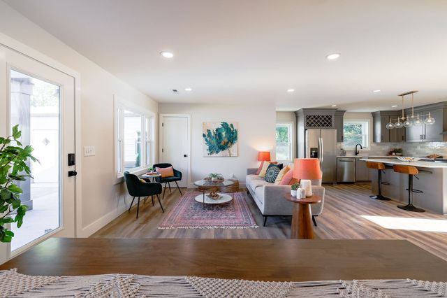 1014 Holly Dr, Ashland City, TN 37015