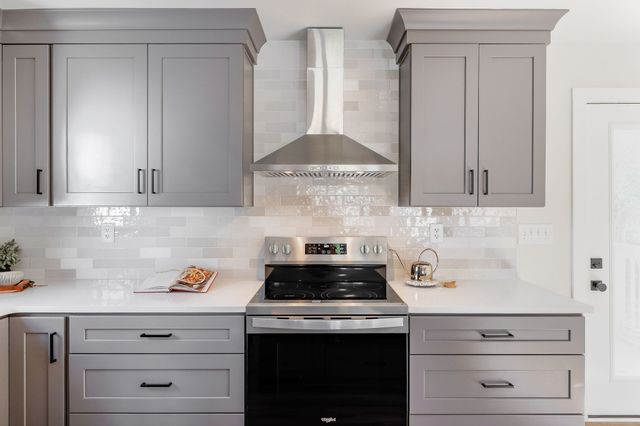 1014 Holly Dr, Ashland City, TN 37015