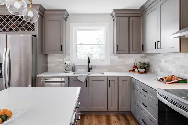 1014 Holly Dr, Ashland City, TN 37015