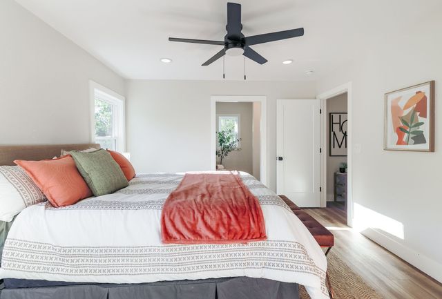 1014 Holly Dr, Ashland City, TN 37015