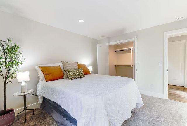 1014 Holly Dr, Ashland City, TN 37015