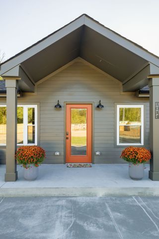 1014 Holly Dr, Ashland City, TN 37015